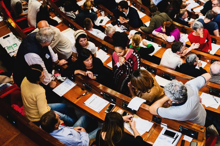 Premier weekend de la convention citoyenne pour le climat au CESE à Paris.