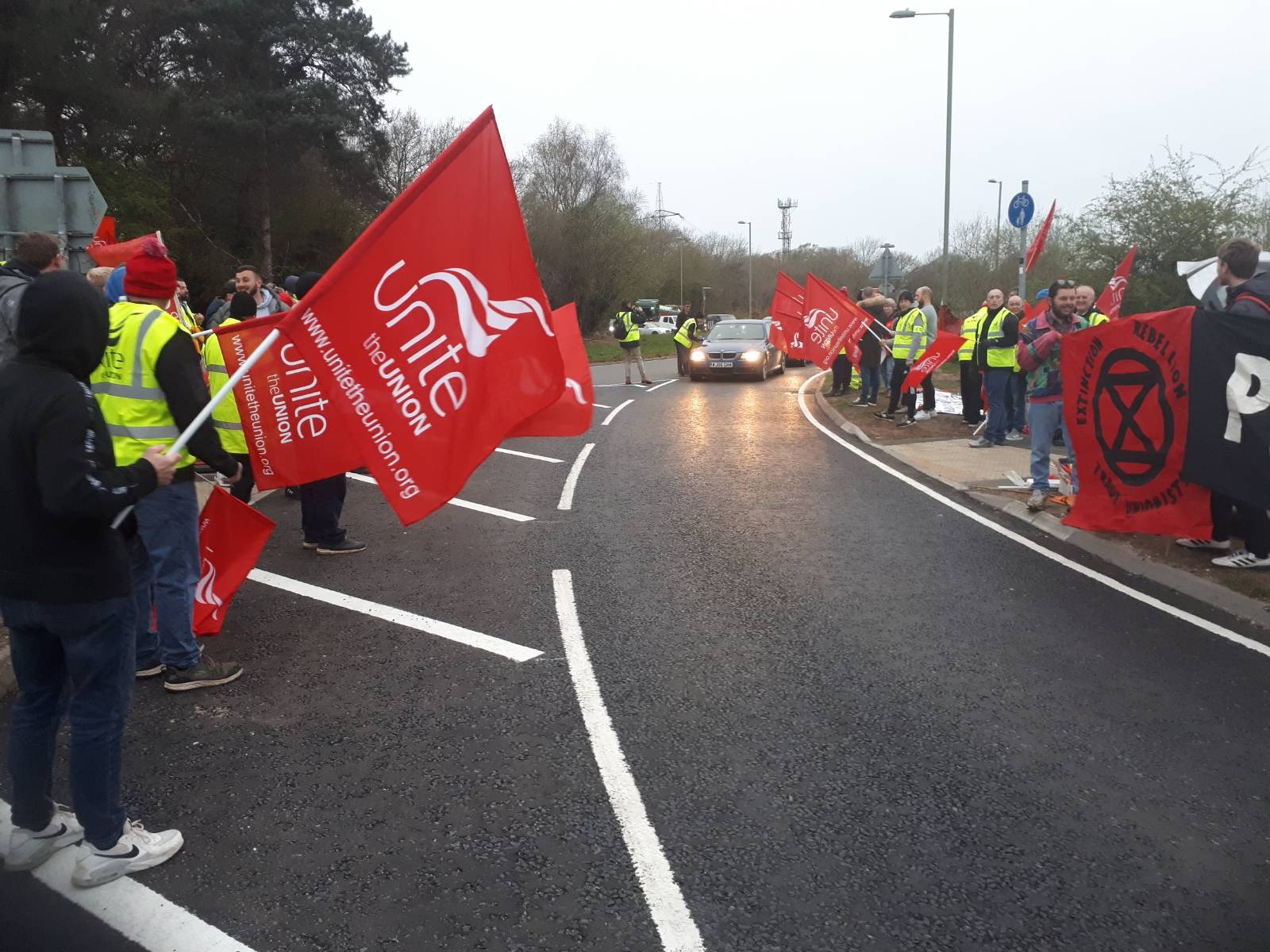 Extinction Rebellion UK statement on strike at Fawley Oil Refinery ...