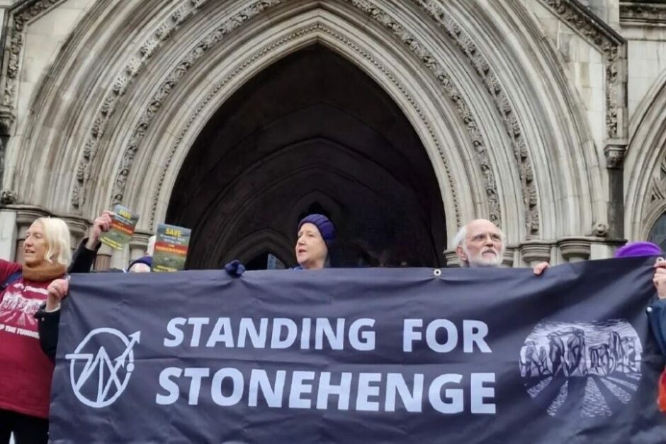 This image has an empty alt attribute; its file name is Stonehenge-1-e1702502637954-967x1024.jpg